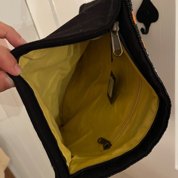 Beaded clutch - Picture 3 of 3